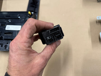 2021 Ford Mustang GT Touch Screen, Face Plate, Radio, Module USB Port