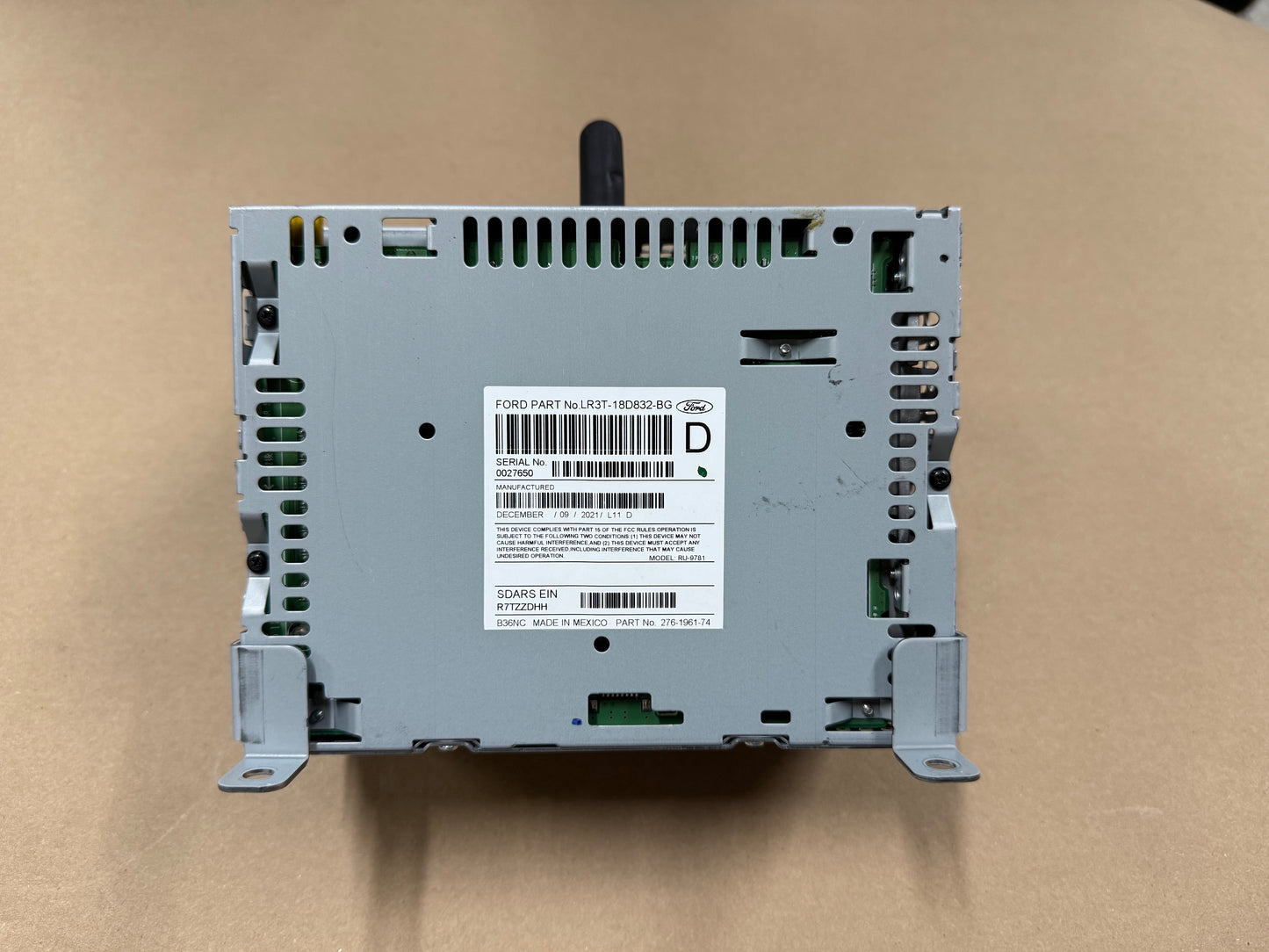 2021 Ford Mustang GT Touch Screen, Face Plate, Radio, Module USB Port
