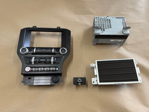 2019 Ford Mustang Touch Screen Face Plate Radio Module USB