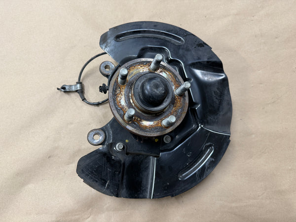2015-2020 Ford Mustang 5.0L GT RH Passenger Side Front Spindle Knuckle Hub – OEM