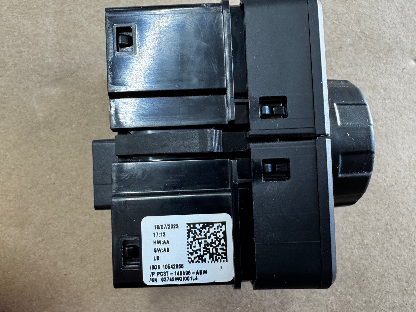 2023-2025 Ford F-250 F-350 Super Duty Transfer Case Switch Controls