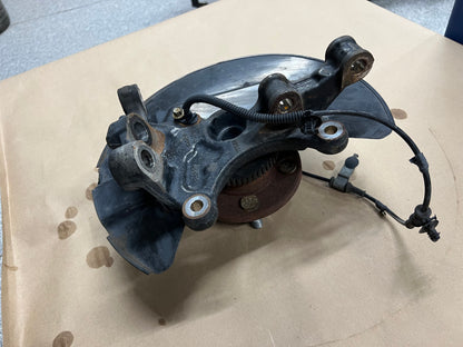 2015-2020 Ford Mustang 5.0L GT RH Passenger Side Front Spindle Knuckle Hub