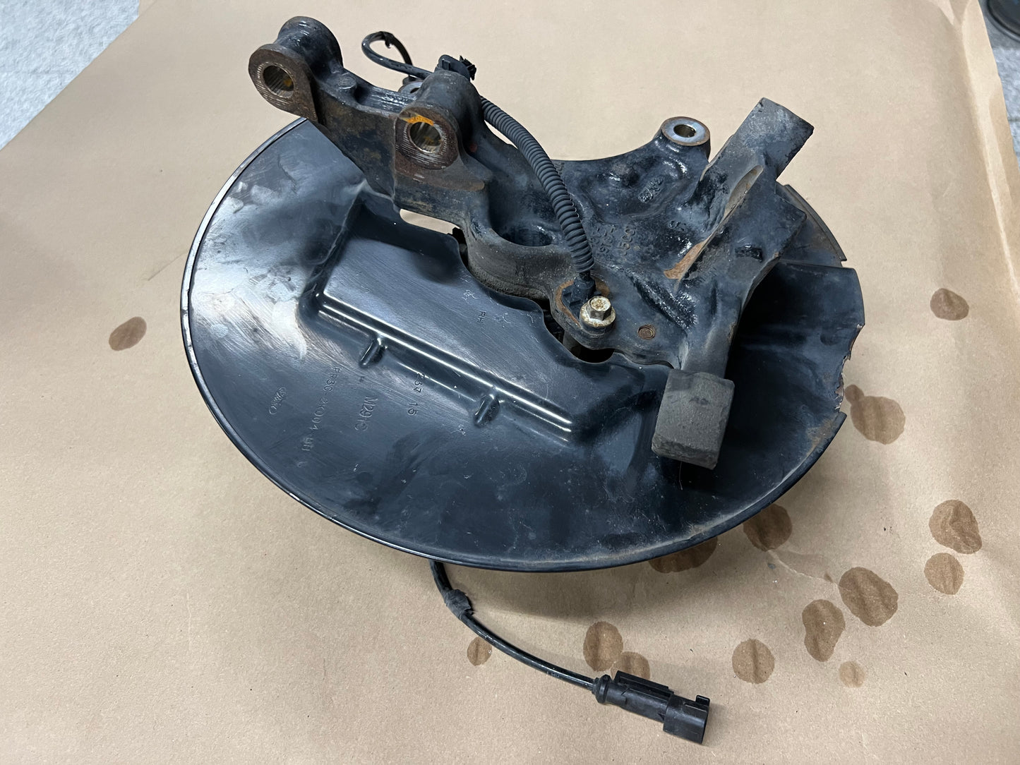 2015-2020 Ford Mustang 5.0L GT RH Passenger Side Front Spindle Knuckle Hub