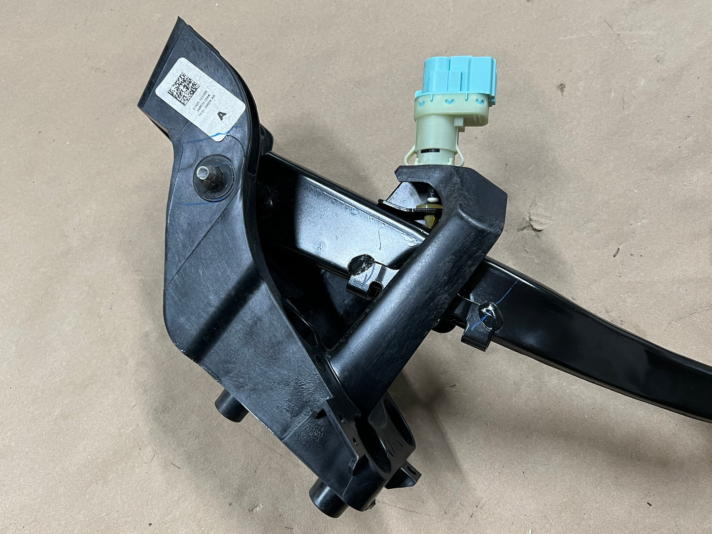 2018-2020 Ford Mustang GT Automatic Brake Pedal Assembly Accelerator - OEM