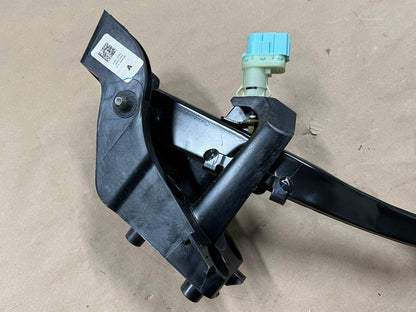 2018-2020 Ford Mustang GT Automatic Brake Pedal Assembly Accelerator - OEM