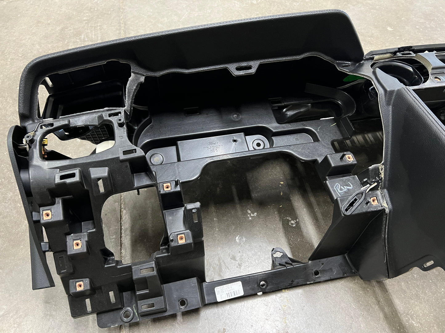 2015-2017 Ford Mustang GT GT500 Dash Pad Frame w/Passenger Bag