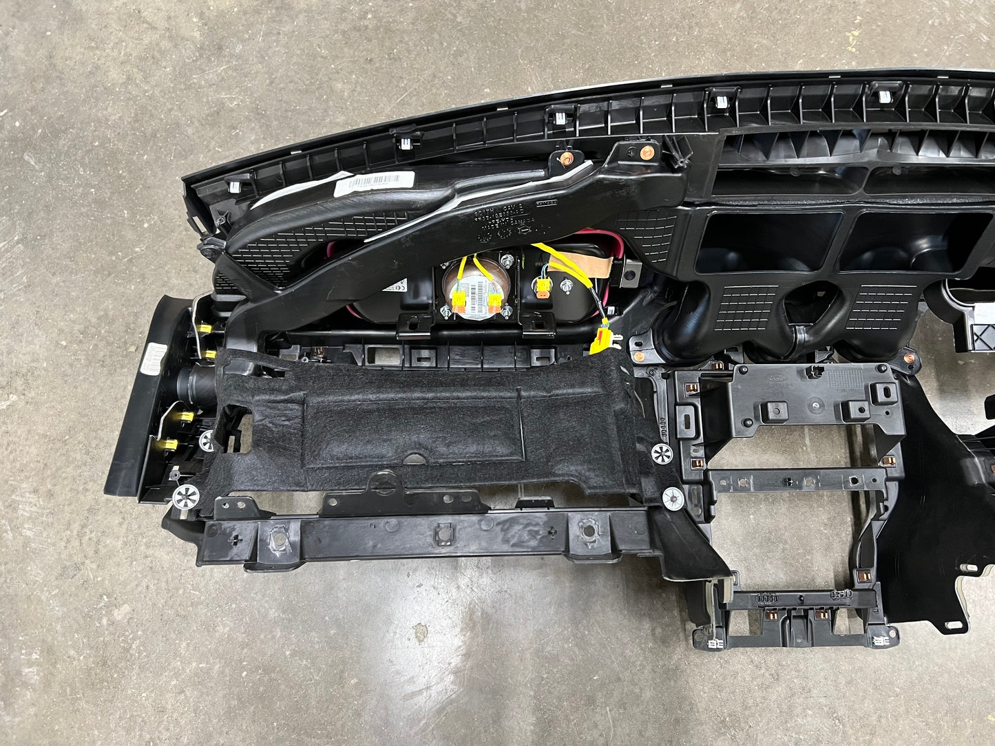 2015-2017 Ford Mustang GT GT500 Dash Pad Frame w/Passenger Bag