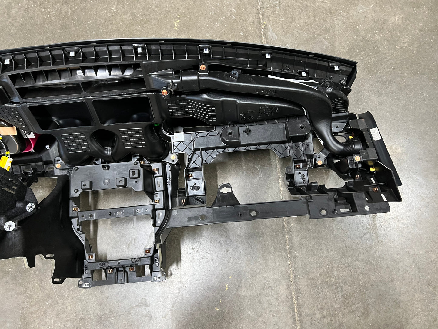 2015-2017 Ford Mustang GT GT500 Dash Pad Frame w/Passenger Bag