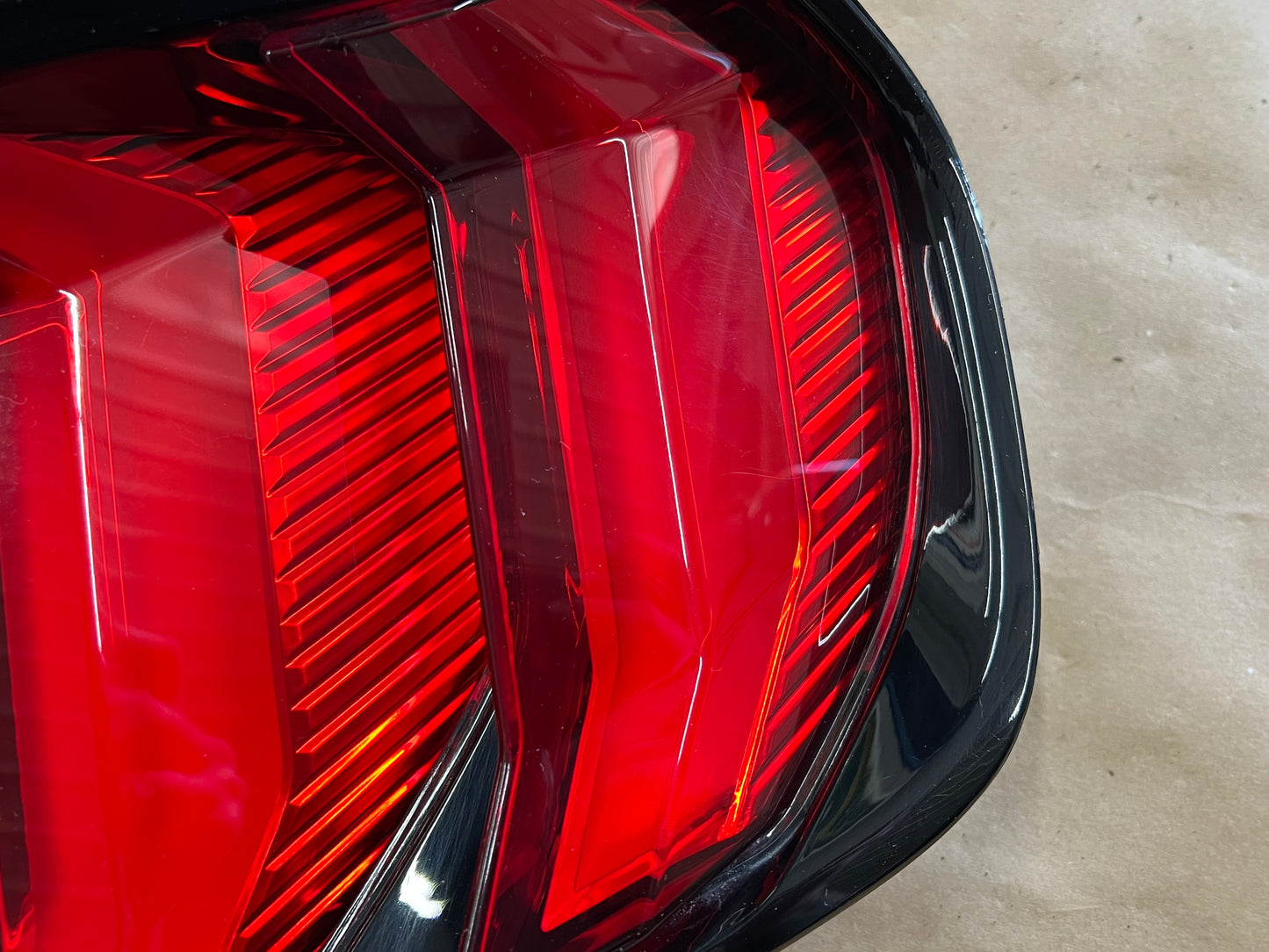 2018-2023 Ford Mustang GT V6 EcoBoost Tail Light RH Passenger Side LED