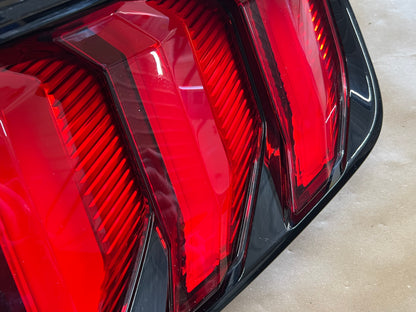 2018-2023 Ford Mustang GT V6 EcoBoost Tail Light RH Passenger Side LED