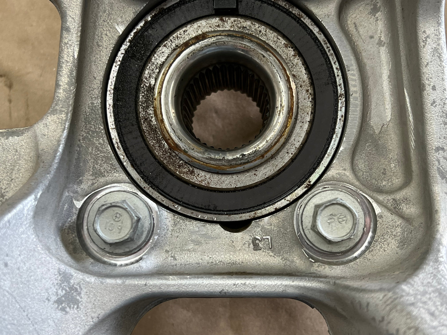 2020-2022 Ford Mustang GT500 LH Driver Side Rear Spindle Knuckle Hub - OEM