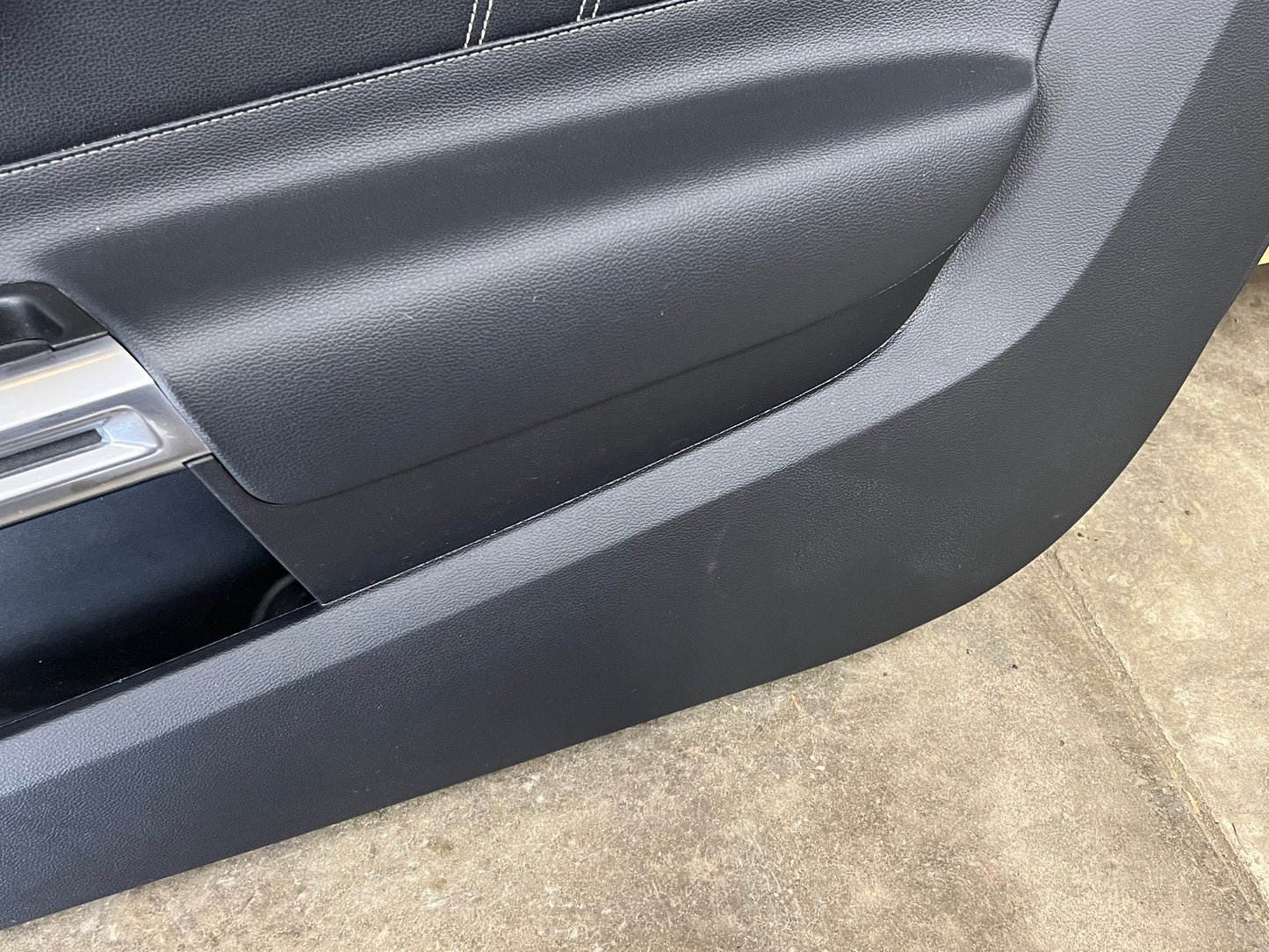 2018-2021 Mustang GT V6 EcoBoost RH Passenger Leather Insert Door Panel Soft
