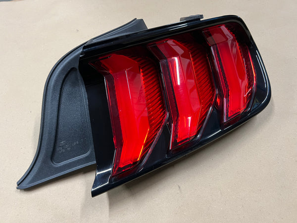2018-2023 Ford Mustang GT V6 EcoBoost Tail Light RH Passenger Side LED