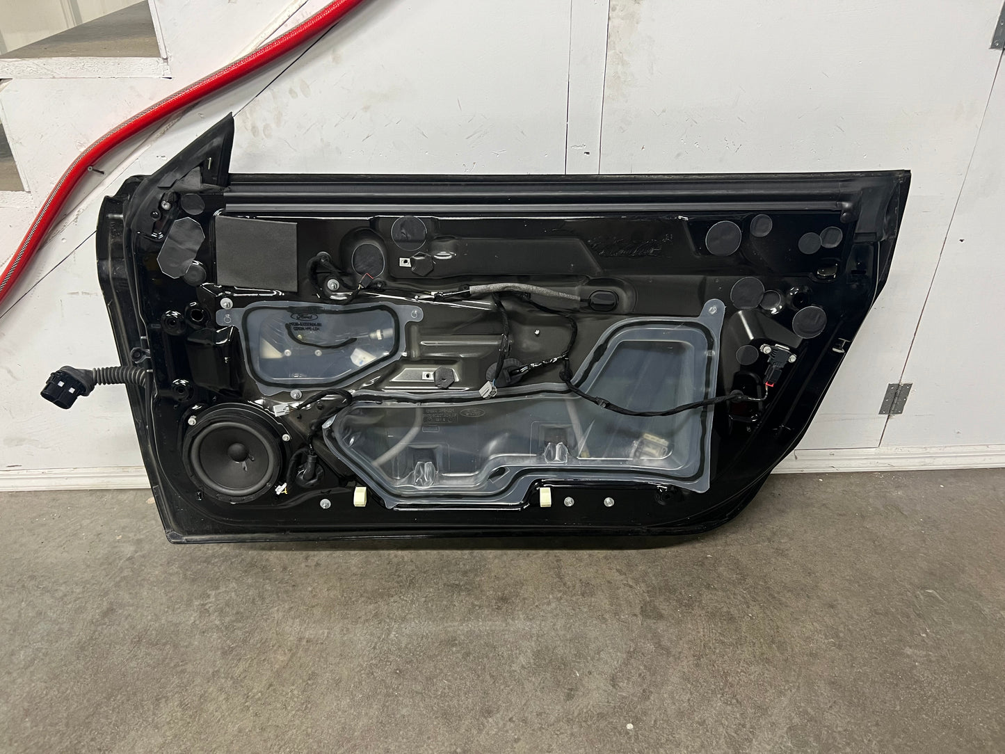 2015-2022 Ford Mustang GT EcoBoost RH Passenger Side Door Complete w/Glass