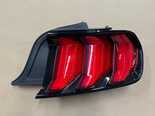 2018-2023 Ford Mustang GT V6 EcoBoost Tail Light RH Passenger Side LED