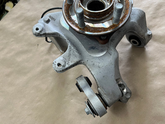2020-2022 Ford Mustang GT500 LH Driver Side Rear Spindle Knuckle Hub - OEM