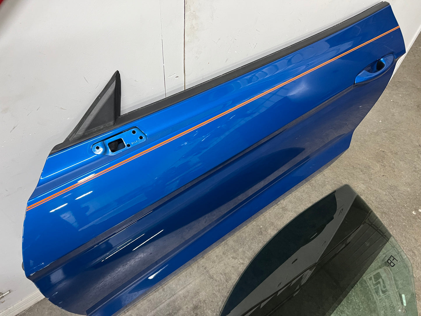 2015-2022 Ford Mustang GT EcoBoost LH Driver Side Door Complete w/Glass E7