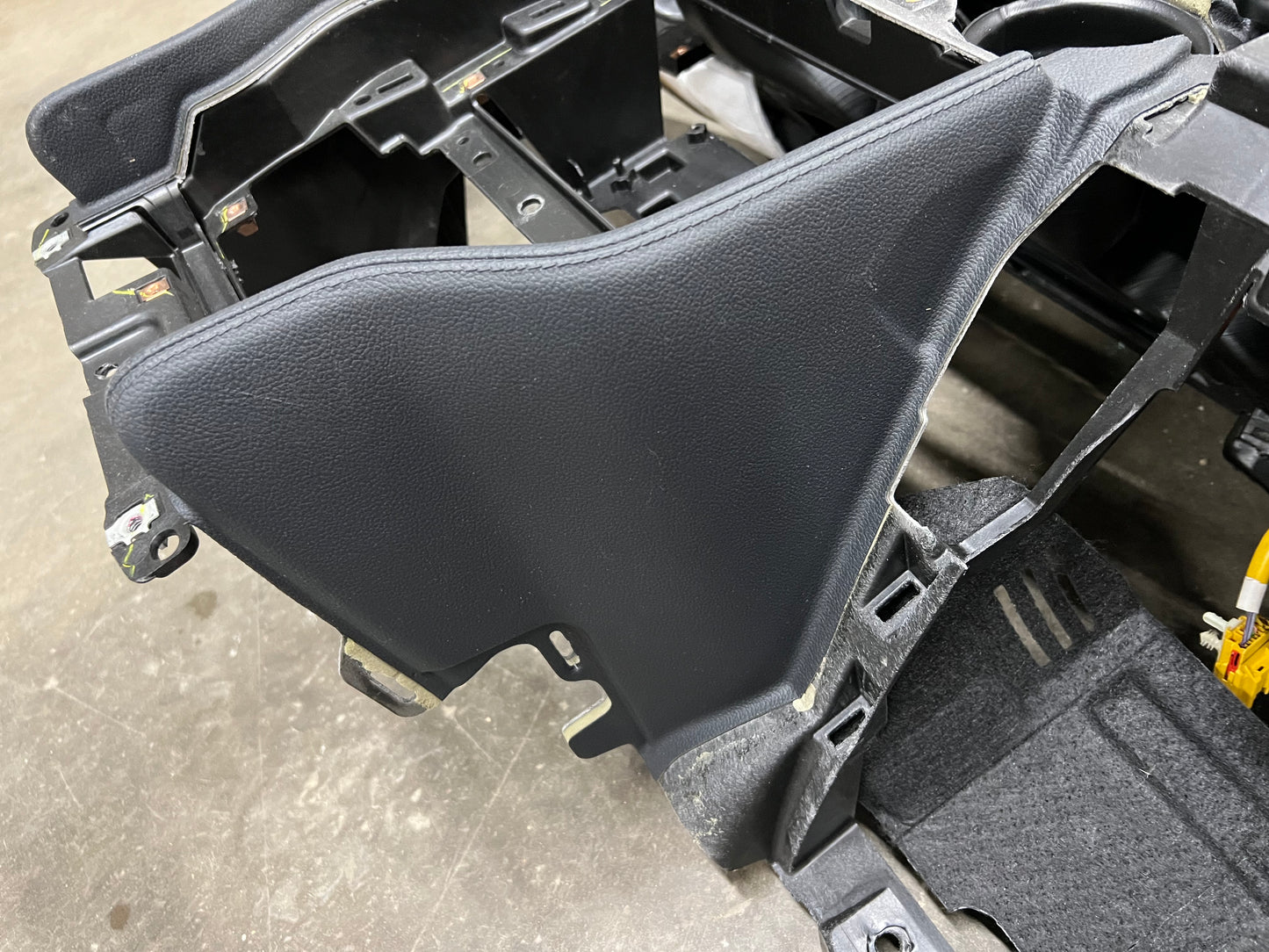2018-2022 Ford Mustang GT 5.0 PP1 Leather Dash Pad Frame