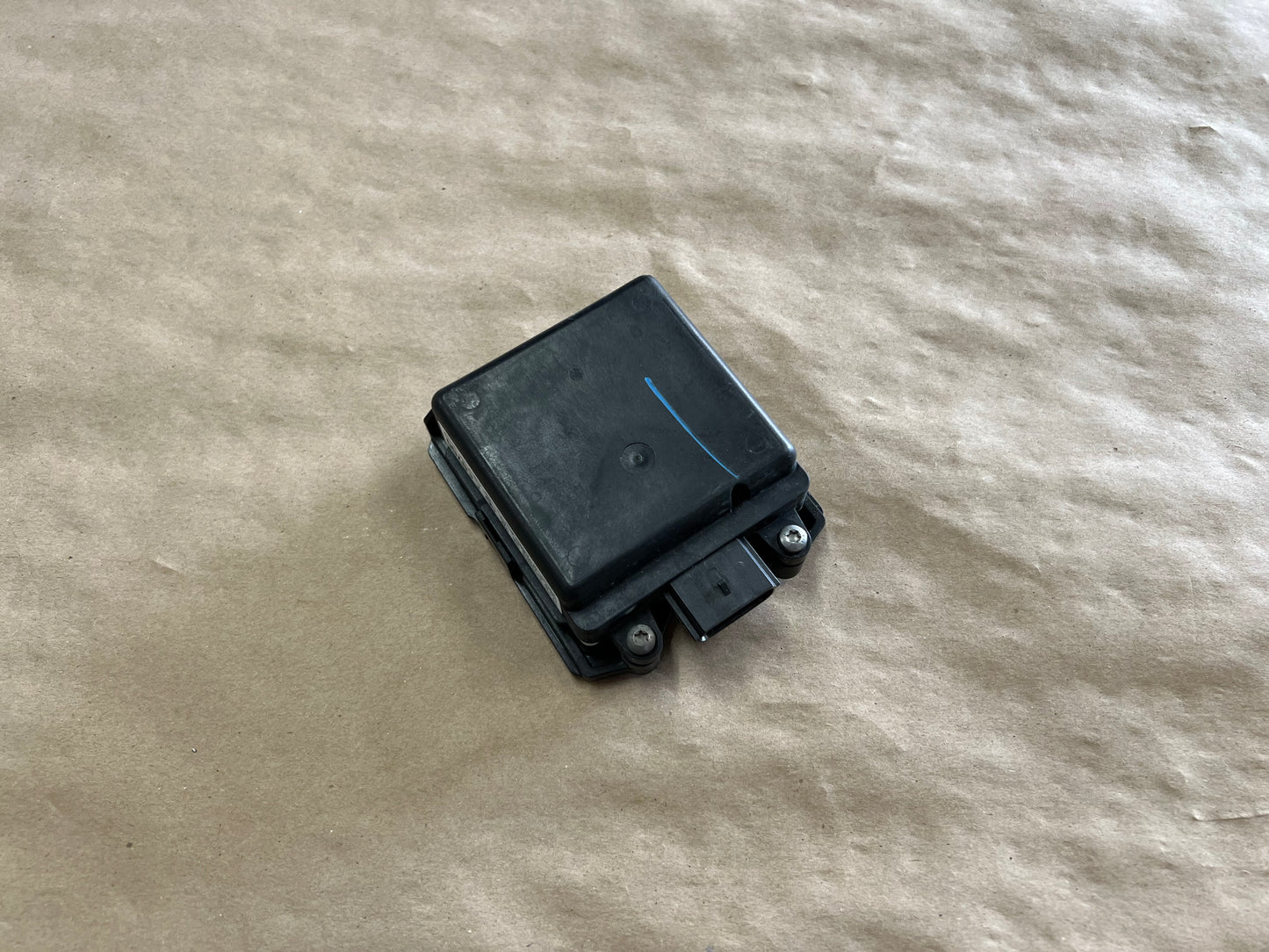 2015-2017 Ford Mustang GT 5.0 Side Mirror Blind Spot Monitor Sensor Module