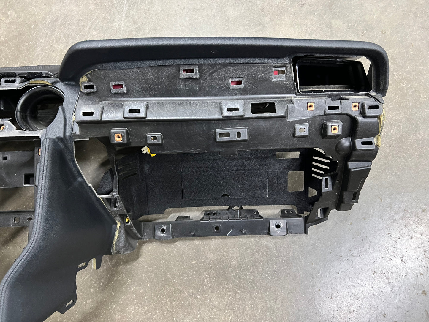 2018-2022 Ford Mustang Bullitt GT 5.0 PP1 Leather Dash Pad Frame Green Stitch