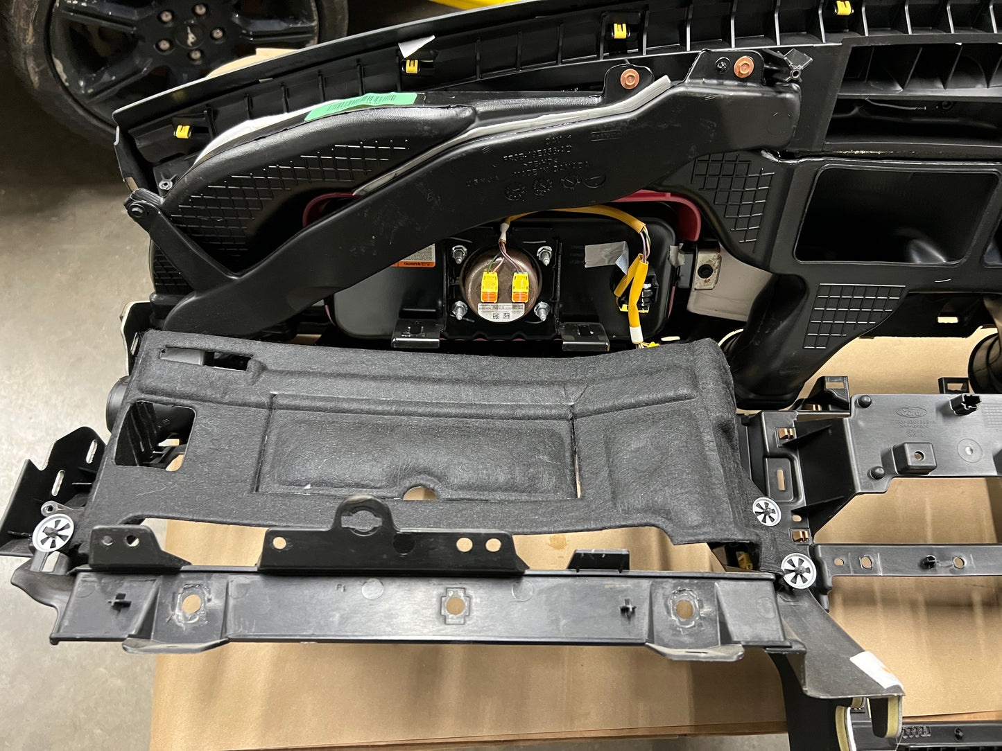 2018-2022 Ford Mustang Bullitt GT 5.0 PP1 Leather Dash Pad Frame Green Stitch