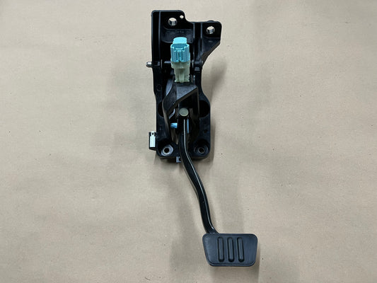 2018-2022 Ford Mustang GT Automatic Brake Pedal Assembly Accelerator - OEM