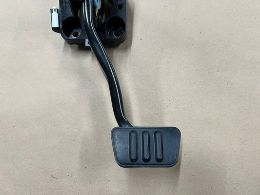 2018-2022 Ford Mustang GT Automatic Brake Pedal Assembly Accelerator - OEM